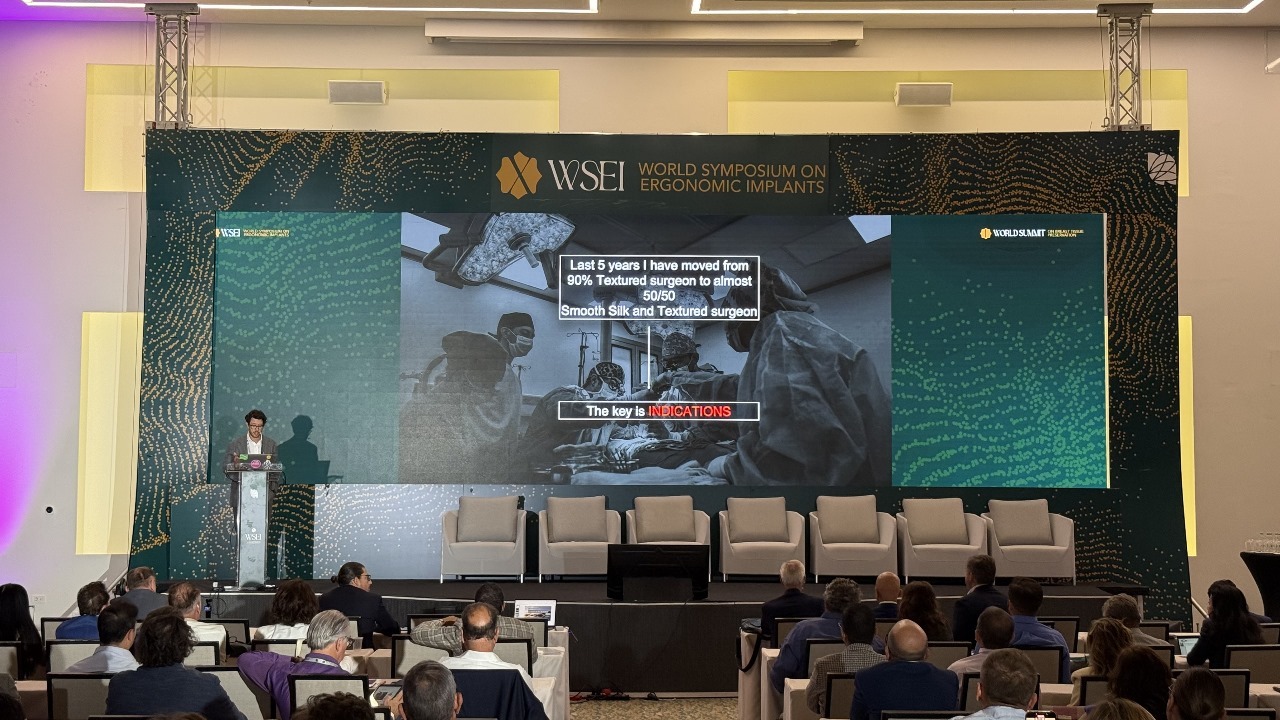 Прошел юбилейный X Всемирный симпозиум по эргономичным имплантам совместно с I Всемирным саммитом по малоинвазивной тканесберегающей хирургии груди